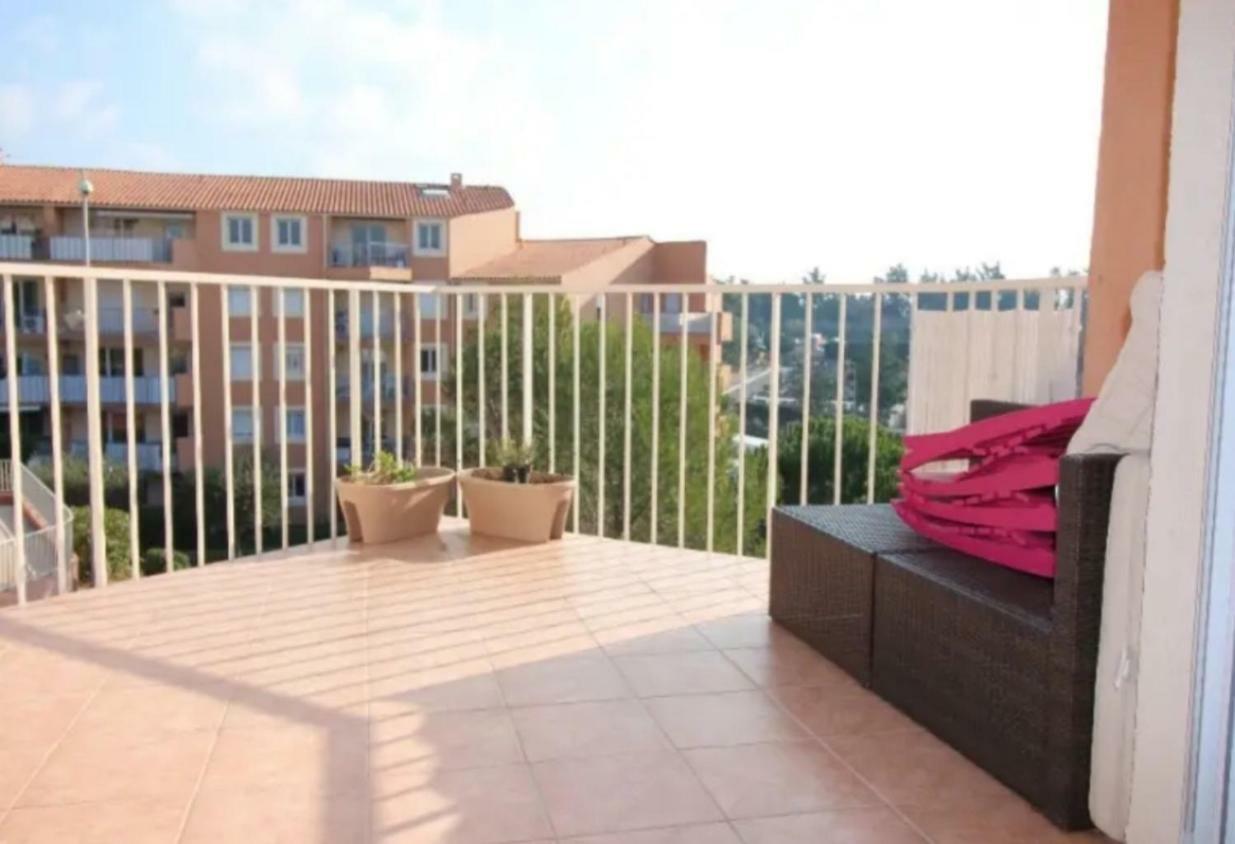 T3 De L'amphitheatre 178 Rue Armand Duvivier Apartment Fréjus
